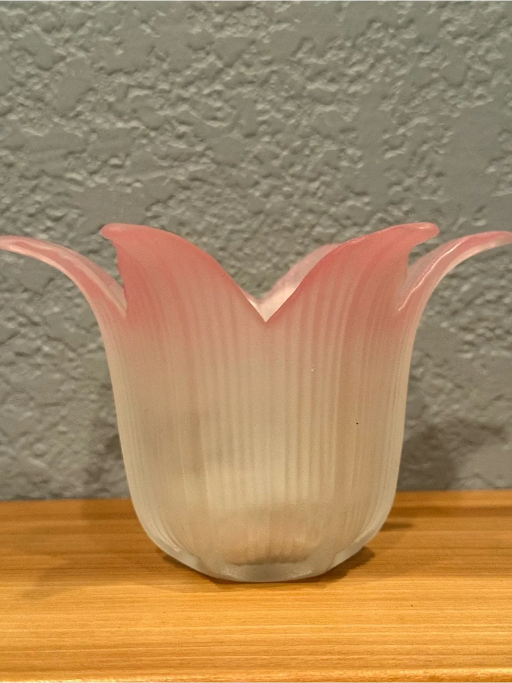 PartyLite Pink and White Frosted Glass Tulip Votive Holder - Picture 3 of 5